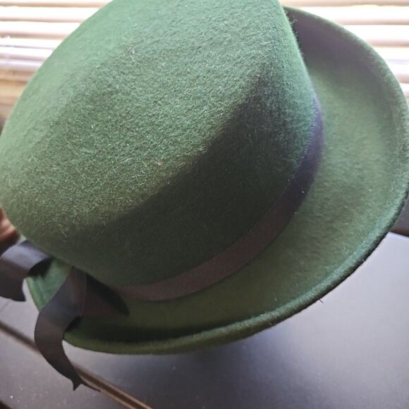 Unbranded Women's Green Wool felt Hat with bow - Picture 5 of 9